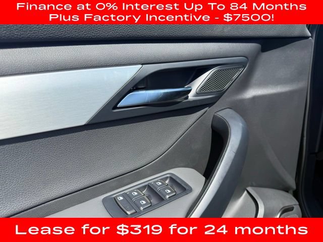 New 2025 VinFast VF 8 Plus AWD/4WD image 25