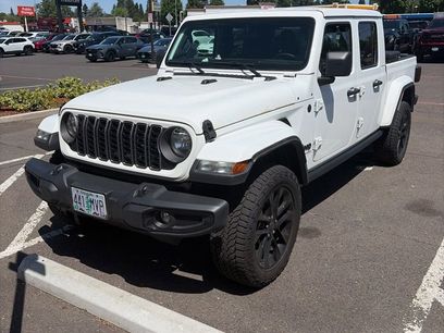 Used 2024 Jeep Gladiator Sport