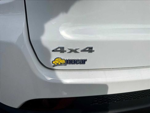 Used 2022 Jeep Compass Limited image 29