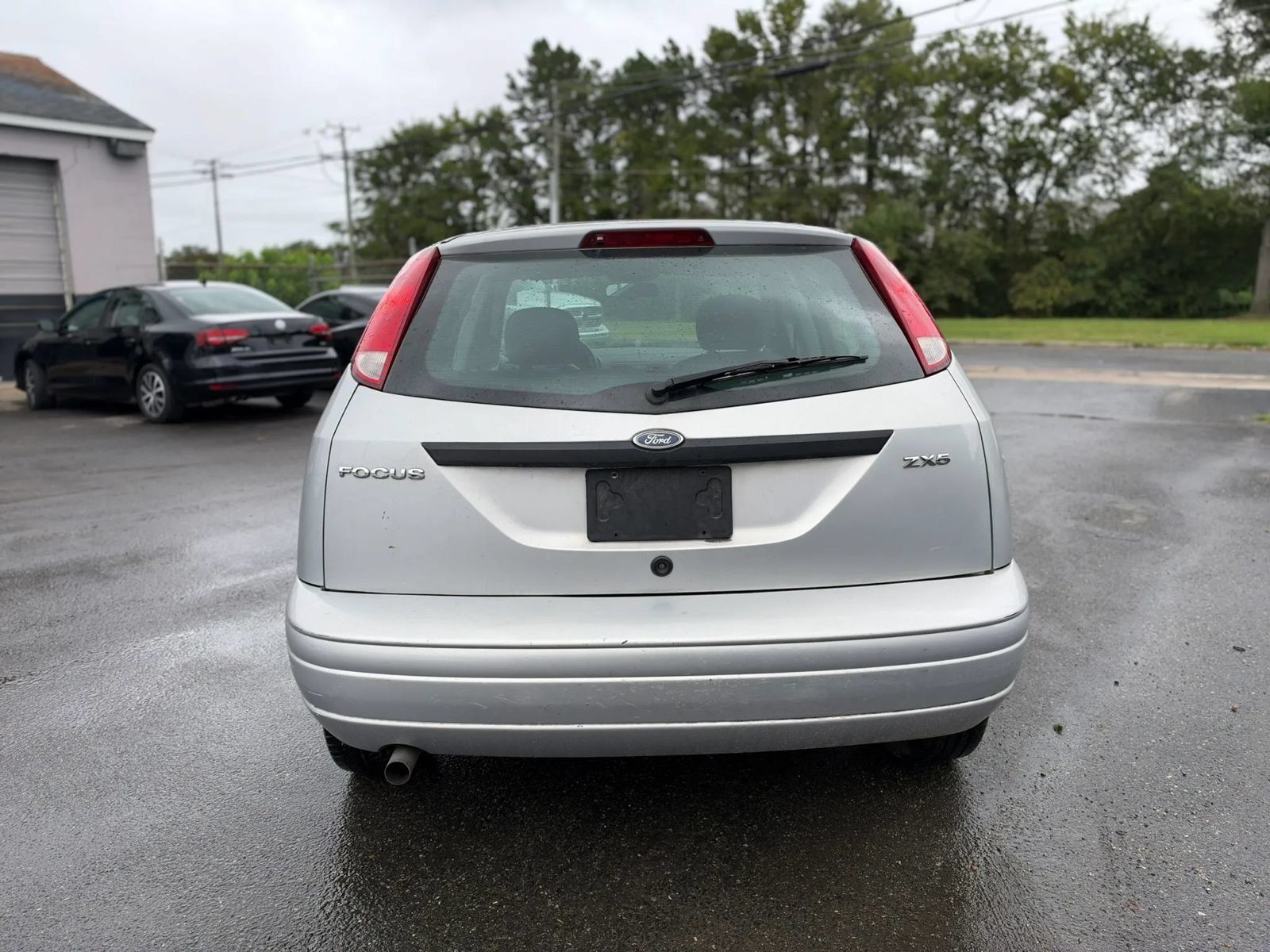 Used 2005 Ford Focus SES FWD image 4