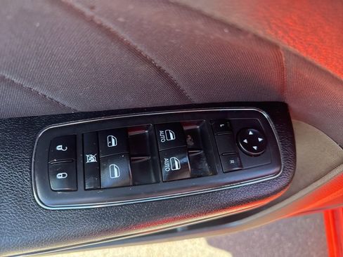 Used 2019 Dodge Charger SXT w/ Blacktop Package image 20