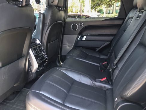 Used 2019 Land Rover Range Rover Sport Supercharged AWD/4WD image 17