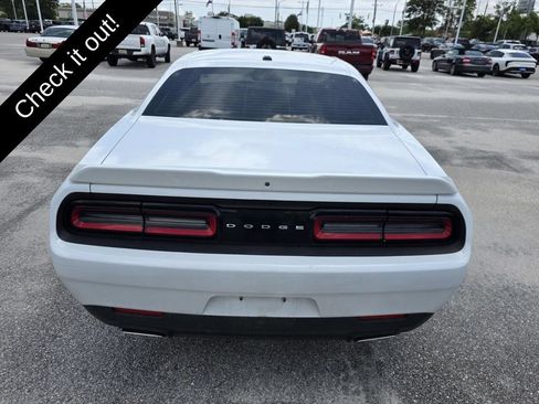Used 2020 Dodge Challenger SXT w/ Driver Convenience Group RWD image 3