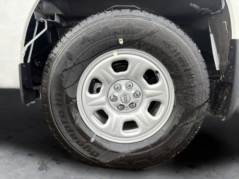 New 2026 Nissan Frontier S image 13