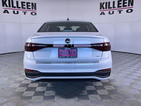 New 2026 Volkswagen Jetta SE image 6