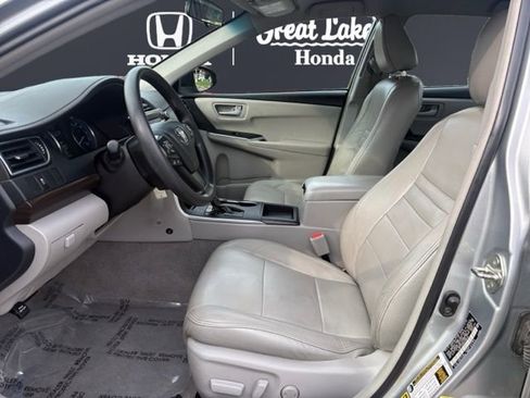 Used 2017 Toyota Camry LE FWD image 9