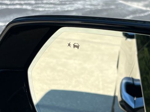 New 2025 Cadillac Escalade Premium Luxury image 35