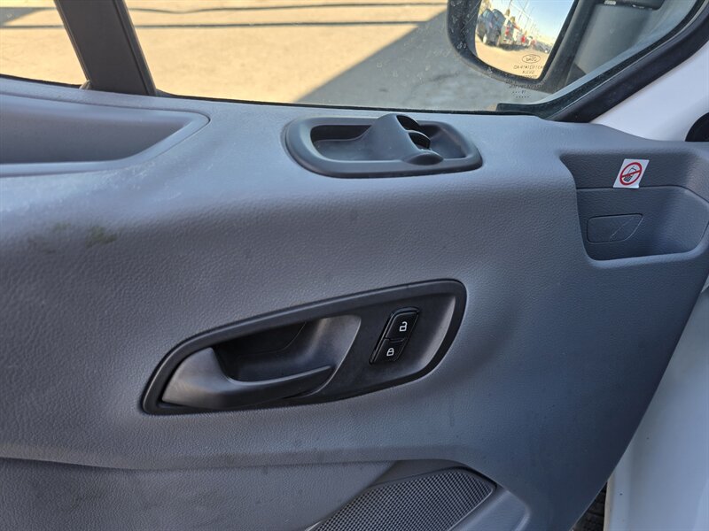 Used 2019 Ford Transit 250 148 Medium Roof RWD image 15