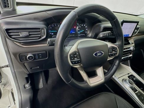 Used 2021 Ford Explorer Limited w/ Equipment Group 301A image 11