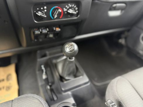 Used 2006 Jeep Wrangler Rubicon AWD/4WD image 21