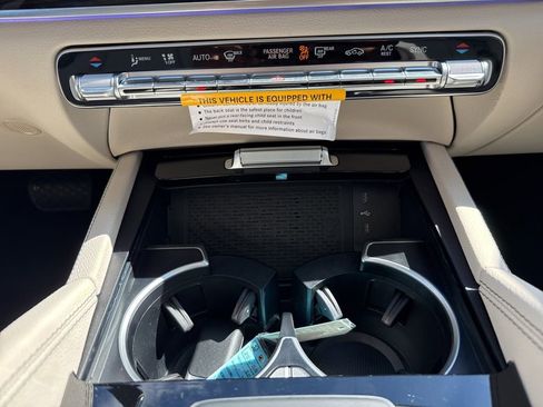 New 2026 Mercedes-Benz GLS 450 4MATIC image 25