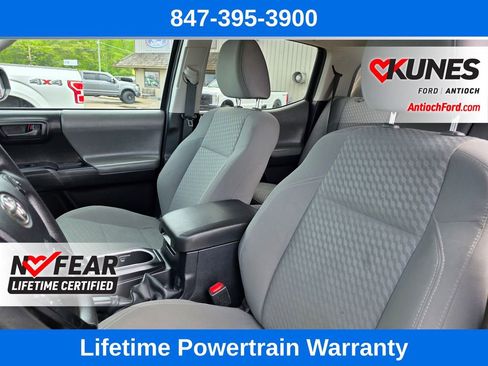 Used 2022 Toyota Tacoma SR AWD/4WD image 21
