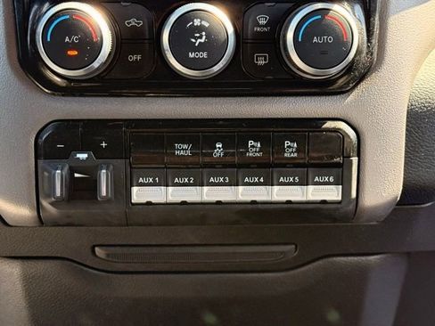 Used 2019 RAM 2500 Big Horn w/ Towing Technology Group image 33