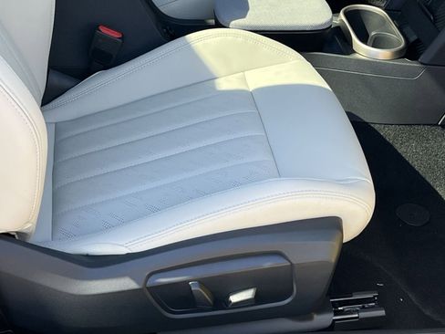 Certified 2025 MINI Cooper S image 27