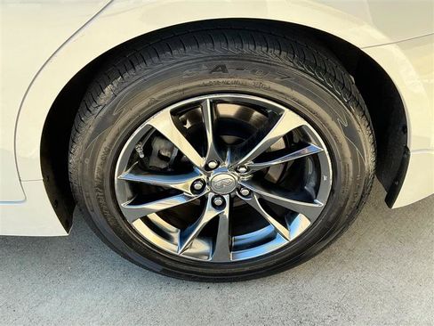 Used 2015 INFINITI Q50 Premium w/ Deluxe Touring Package image 23