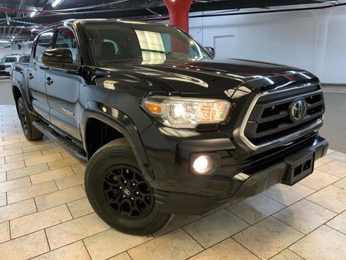 Used 2021 Toyota Tacoma SR5 image 2
