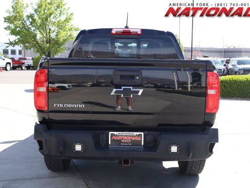 Used 2018 Chevrolet Colorado Z71 AWD/4WD image 5