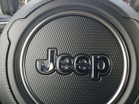 New 2026 Jeep Wrangler Unlimited Sahara AWD/4WD image 7