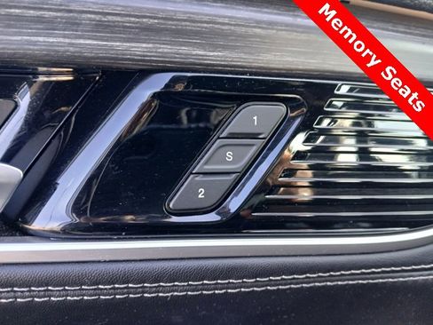 Used 2023 Jeep Wagoneer Series III w/ Premium Group I image 37