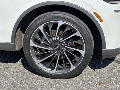 Certified 2021 Lincoln Aviator Reserve w/ Equipment Group 201A image 7