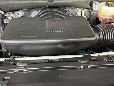 Used 2025 Cadillac Escalade Sport Platinum w/ LPO, ONYX Package AWD/4WD image 24