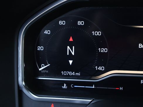 Used 2024 GMC Sierra 1500 Denali w/ Technology Package image 4