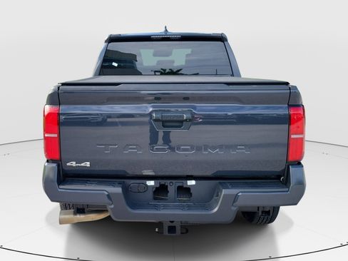 Certified 2025 Toyota Tacoma SR5 AWD/4WD image 6