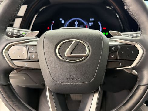 Used 2024 Lexus RX 350 FWD w/ Convenience Package image 16