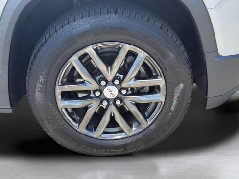 Used 2019 GMC Acadia SLT FWD image 22