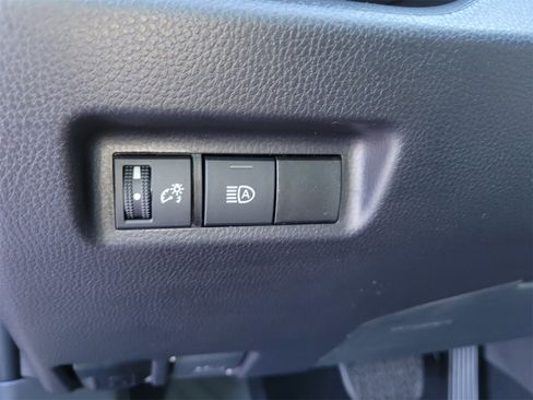 Used 2025 Toyota RAV4 LE image 21