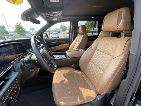 Used 2023 Cadillac Escalade Sport w/ Touring Package AWD/4WD image 19