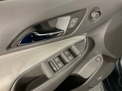 Used 2017 Chevrolet Cruze Premier image 27
