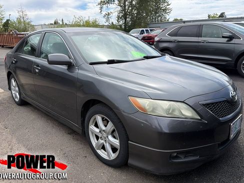 Used 2007 Toyota Camry SE FWD image 1