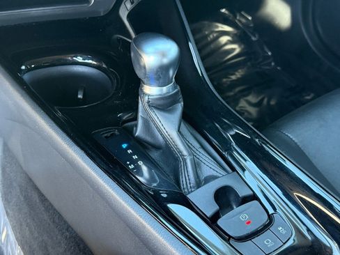 Used 2020 Toyota C-HR Limited image 25