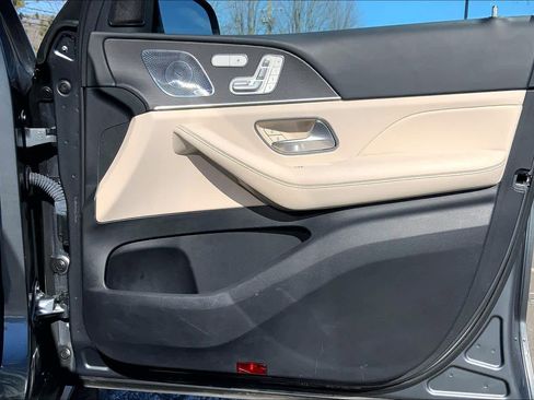 Used 2021 Mercedes-Benz GLE 350 4MATIC image 23