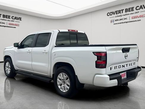 Used 2022 Nissan Frontier SV image 6