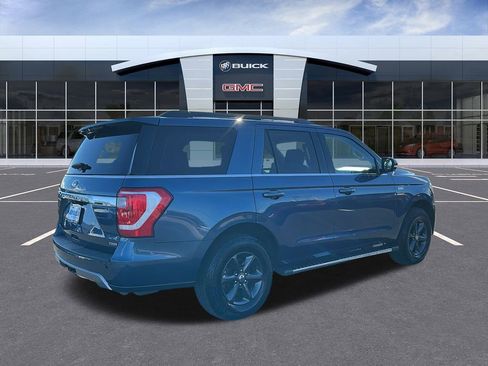 Used 2018 Ford Expedition XLT w/ Equipment Group 202A image 5