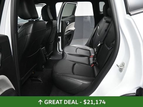 Used 2024 Jeep Compass Limited image 27