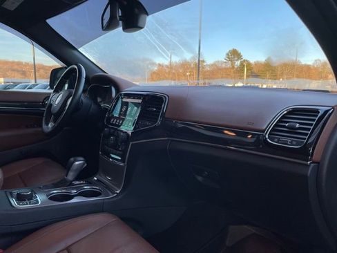 Used 2021 Jeep Grand Cherokee Overland image 30