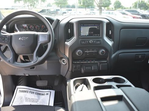 New 2026 Chevrolet Silverado 1500 Custom w/ Rally Edition AWD/4WD image 18