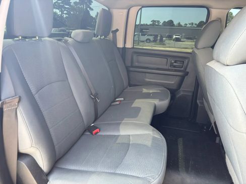 Used 2015 RAM 3500 Tradesman w/ Chrome Appearance Group AWD/4WD image 17