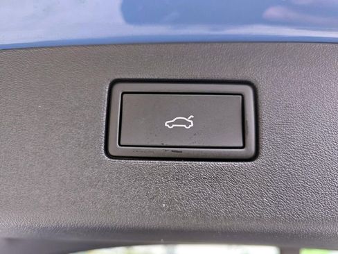 New 2026 Volkswagen Tiguan SE R-Line image 30