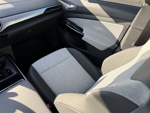 New 2025 Volkswagen ID.4 Pro image 26