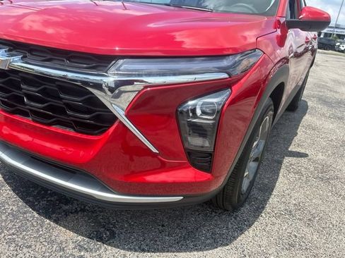 New 2026 Chevrolet Trax LT FWD image 9