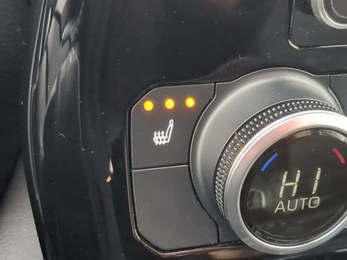 Certified 2021 Toyota Highlander XLE image 14