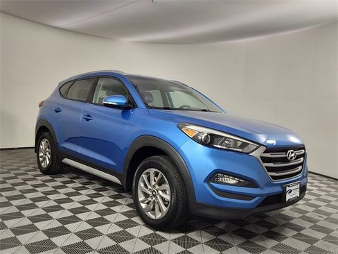 Used 2017 Hyundai Tucson SE Plus w/ Cargo Package image 6