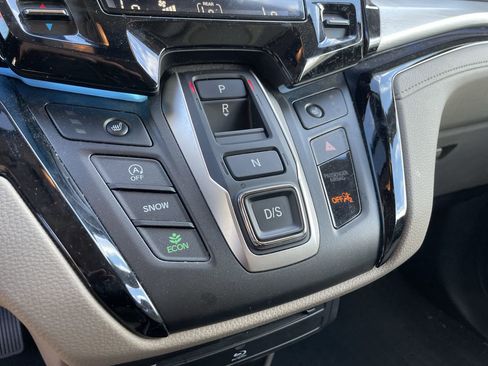 Certified 2024 Honda Odyssey Touring image 28