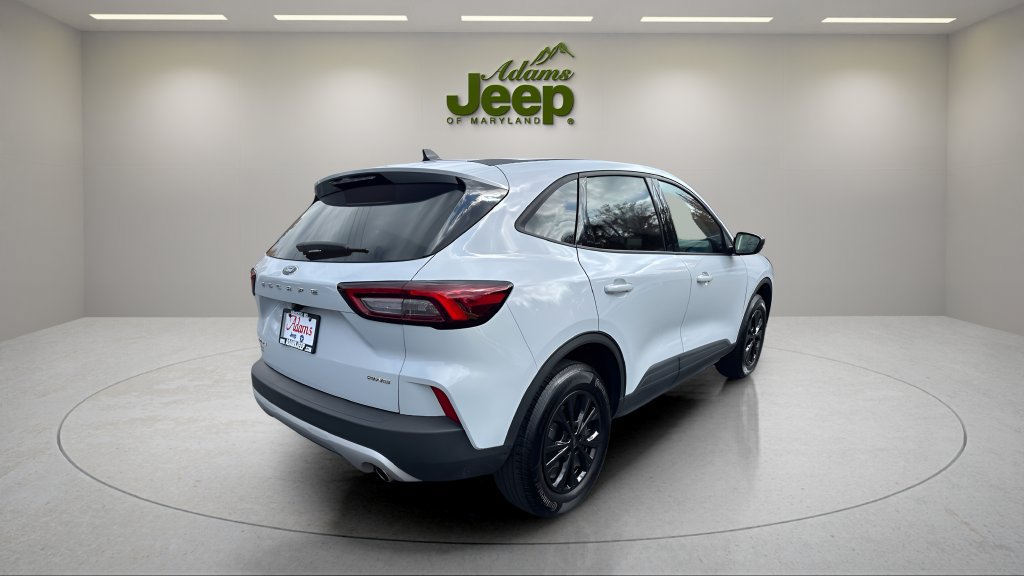 Used 2025 Ford Escape Active AWD/4WD image 5