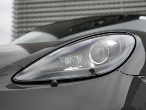 Used 2018 Porsche 718 Cayman image 33