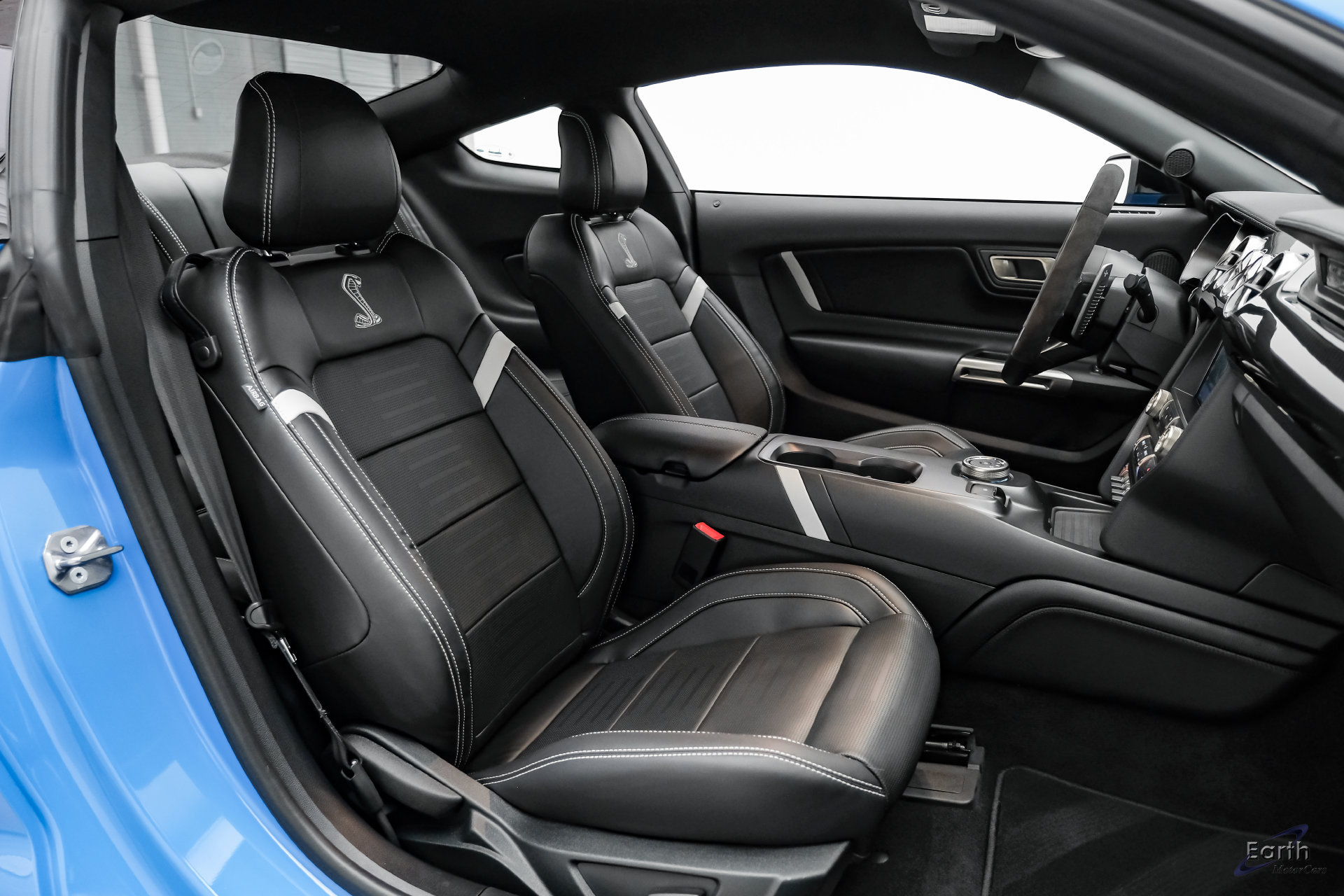 Used 2022 Ford Mustang Shelby GT500 w/ Technology Package RWD image 52